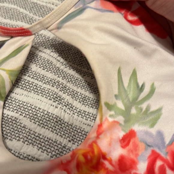 La Vie En Rose Floral Bikini Top - Picture 3 of 5